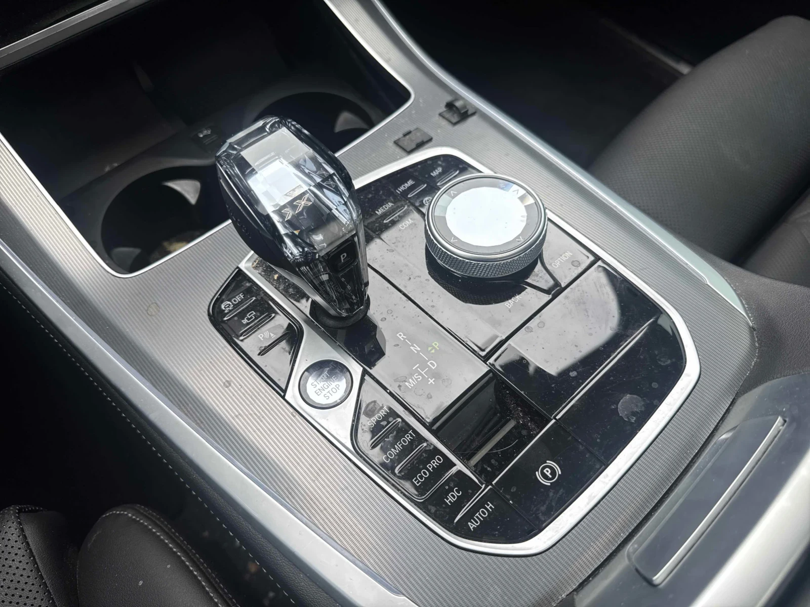 BMW X5 SWAROVSKI * ПОДГРЕВ * ПАНОРАМА * 360CAM, снимка 8 - Автомобили и джипове - 55071545
