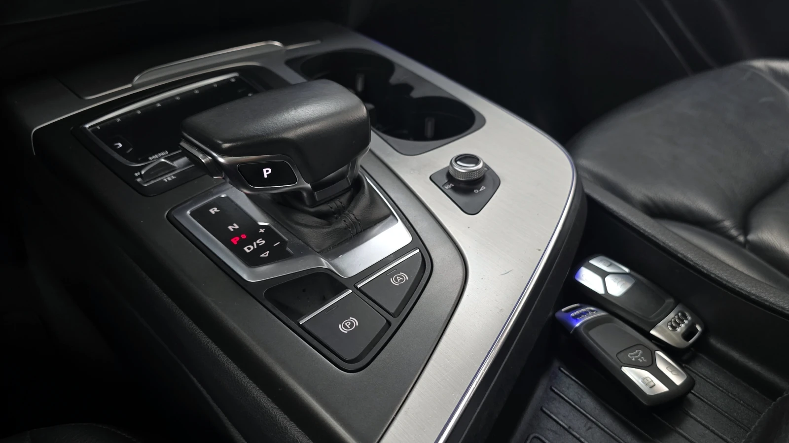 Audi Q7 45 TFSI quattro* ЕЛ. БАГАЖНИК* ЛЮК* КРАЙНА ЦЕНА, снимка 9 - Автомобили и джипове - 55593549