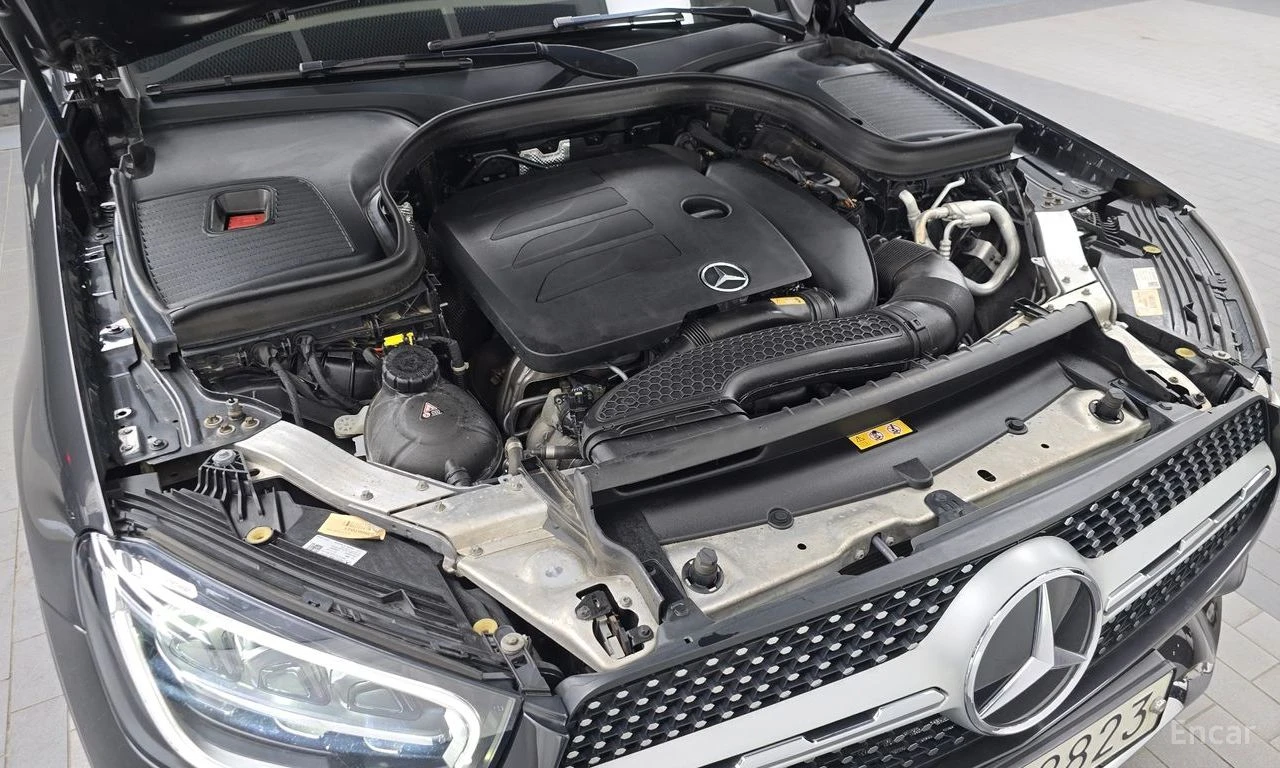 Mercedes-Benz GLC 300 AMG* LINE* BURMESTER* ХЕДЪП* 360КАМЕРА* LANE* ASSI, снимка 17 - Автомобили и джипове - 55727121