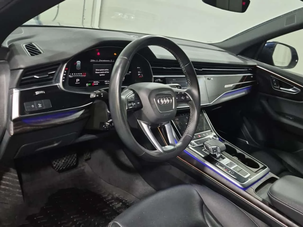 Audi Q8 * S-Line * CARFAX * Един собственик * От VW * , снимка 6 - Автомобили и джипове - 55784506