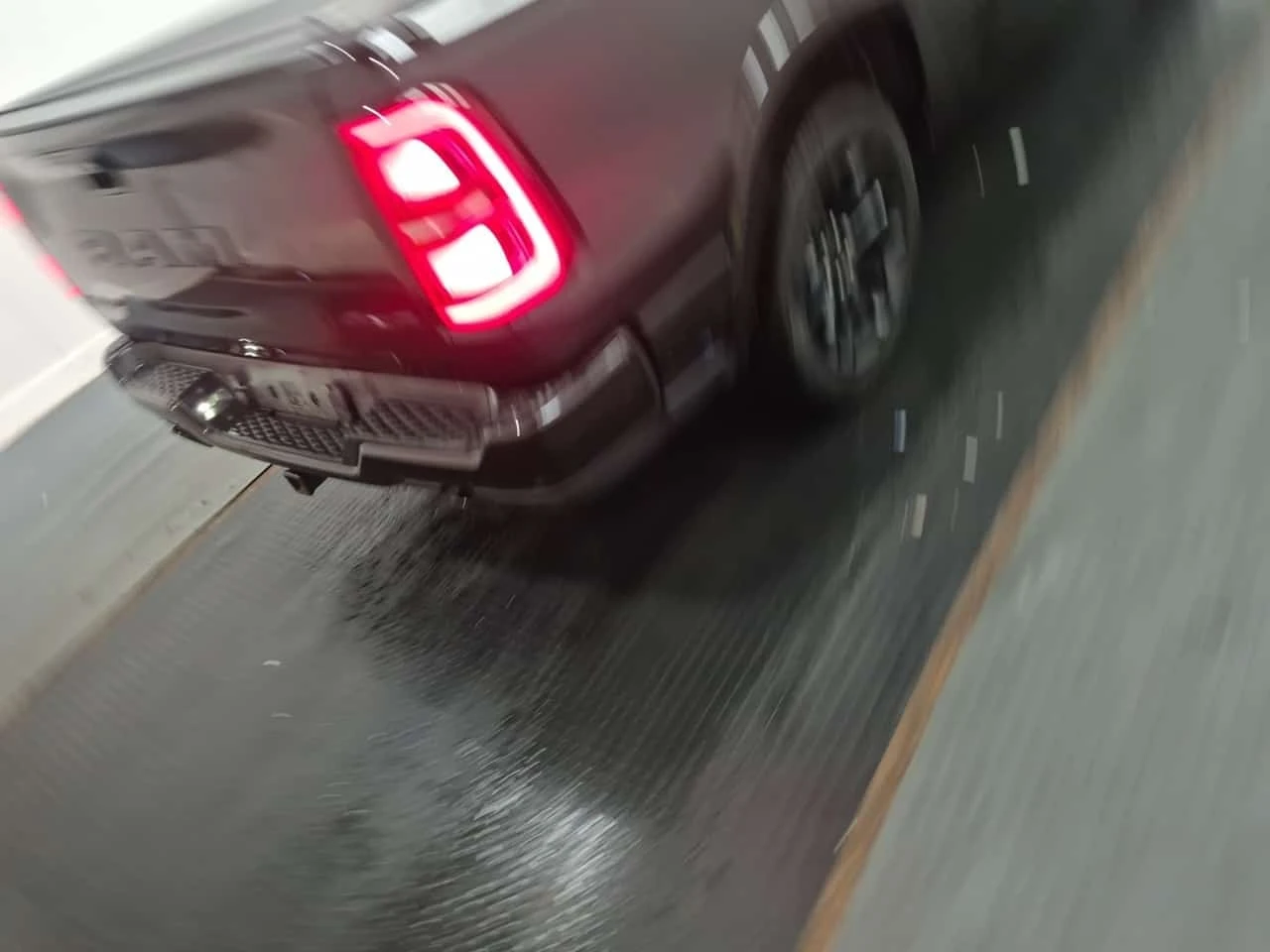 Dodge RAM 1500  Limited / 360 / HUD / ��������� / Carfax  | Mobile.bg � ����������� 2