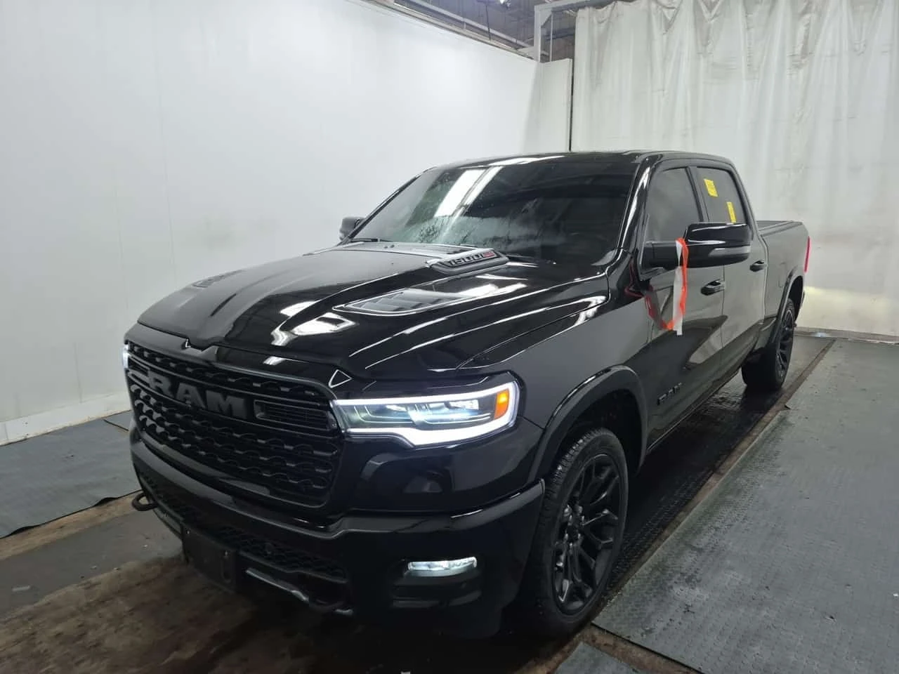 Dodge RAM 1500  Limited / 360 / HUD / ��������� / Carfax  | Mobile.bg � ����������� 17