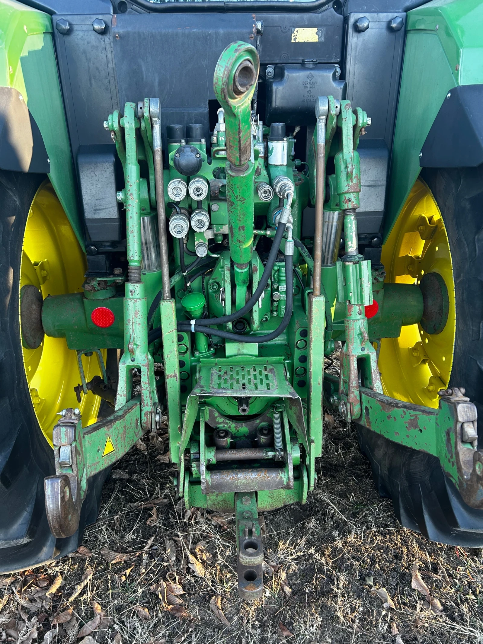 Трактор John Deere 6400 - изображение 7