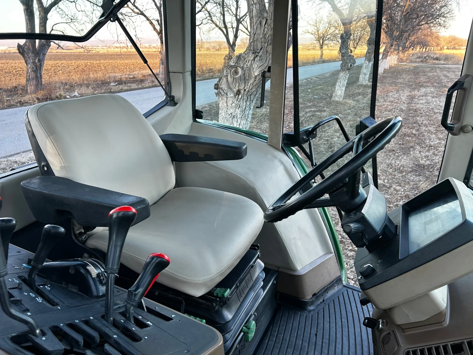  John Deere 6400 | Mobile.bg   12