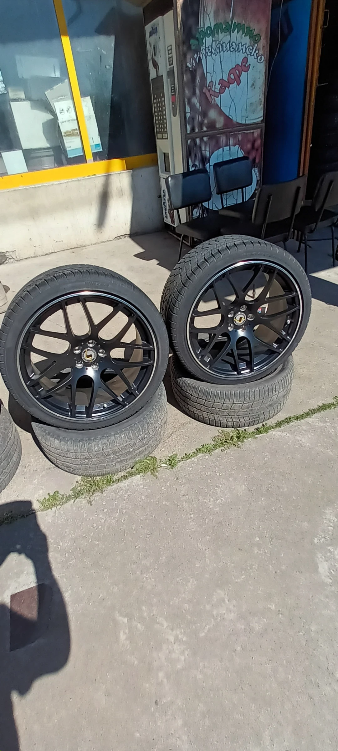 Гуми с джанти Pirelli 285/30R20, снимка 2 - Гуми и джанти - 54750943