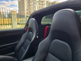Porsche 911 Targa 4 GTS PDK Black Edition, снимка 13