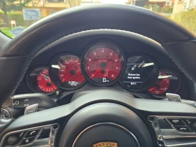 Porsche 911 Targa 4 GTS PDK Black Edition, снимка 15