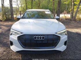 Audi E-Tron Premium Quattro, снимка 12