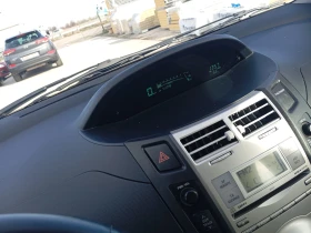 Toyota Yaris 1.3 ������  | Mobile.bg � ����� ������ 10