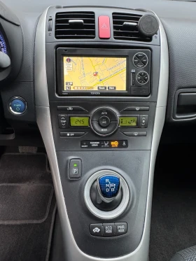 Toyota Auris 1.8i* Hiibrid* Navi* Face Lift - 6280 € / 12282.61 лв. - 84480971 11