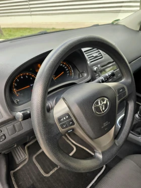 Toyota Avensis Сервизна история TUV  - 6600 € / 12908.48 лв. - 74577993 6