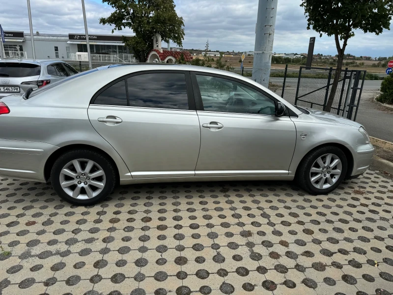 Toyota Avensis 2.0 D4D 116 к.с. , снимка 6 - Автомобили и джипове - 47333260