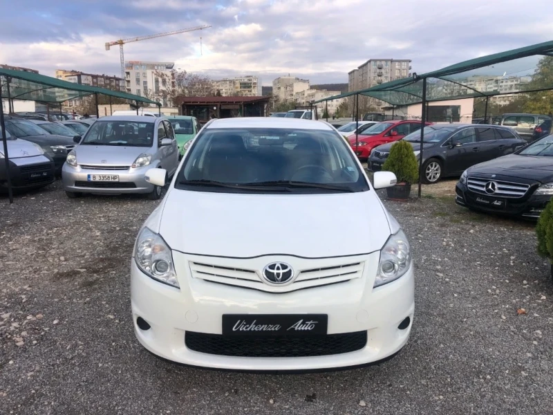 Toyota Auris Aurys, снимка 1 - Автомобили и джипове - 47490725