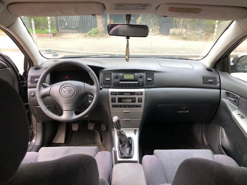 Toyota Corolla 1.6 VVT-i , снимка 8 - Автомобили и джипове - 49597680