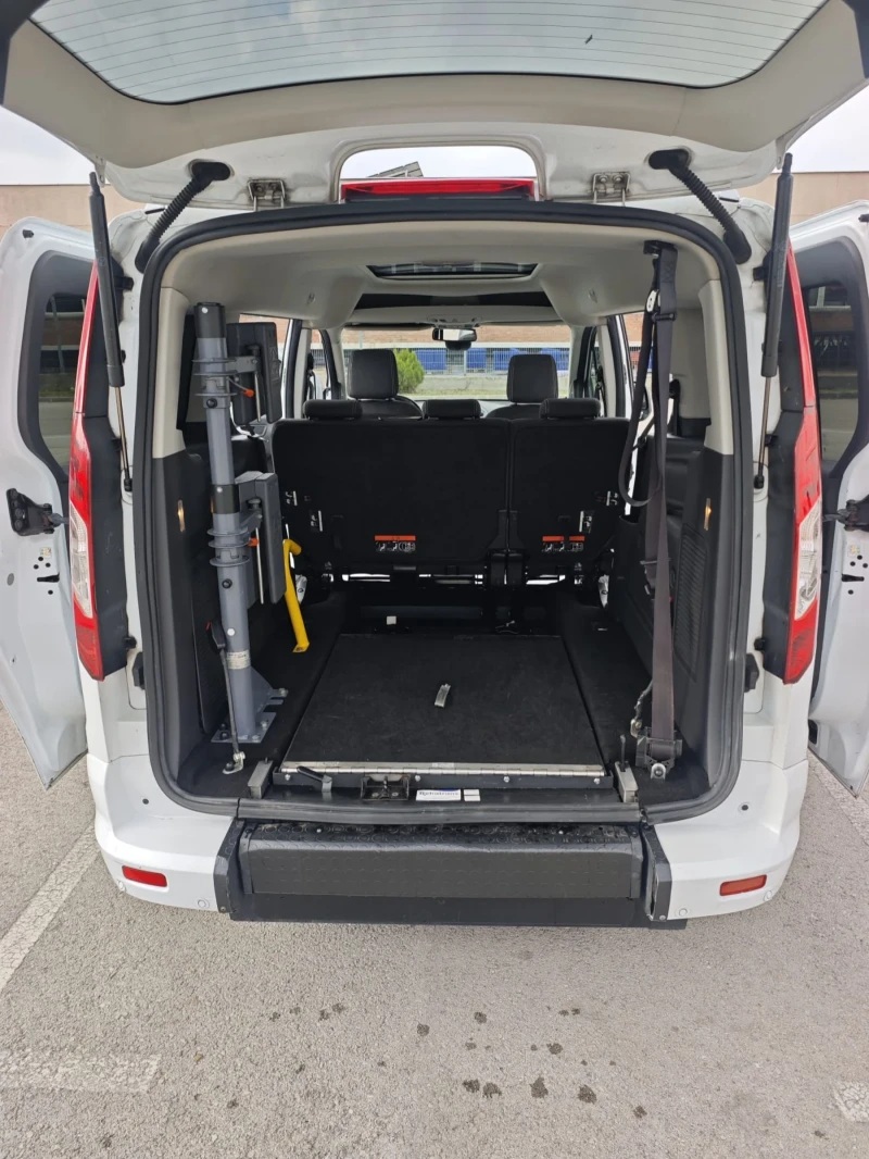 Ford Tourneo Connect ЗА  ПРЕВОЗ НА ХОРА С ОГРАНИЧЕНА МОБИЛНОСТ, снимка 13 - Автомобили и джипове - 52172160