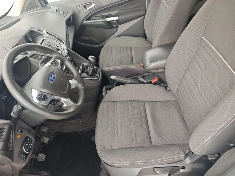 Ford Tourneo Connect ЗА  ПРЕВОЗ НА ХОРА С ОГРАНИЧЕНА МОБИЛНОСТ, снимка 10 - Автомобили и джипове - 52172160
