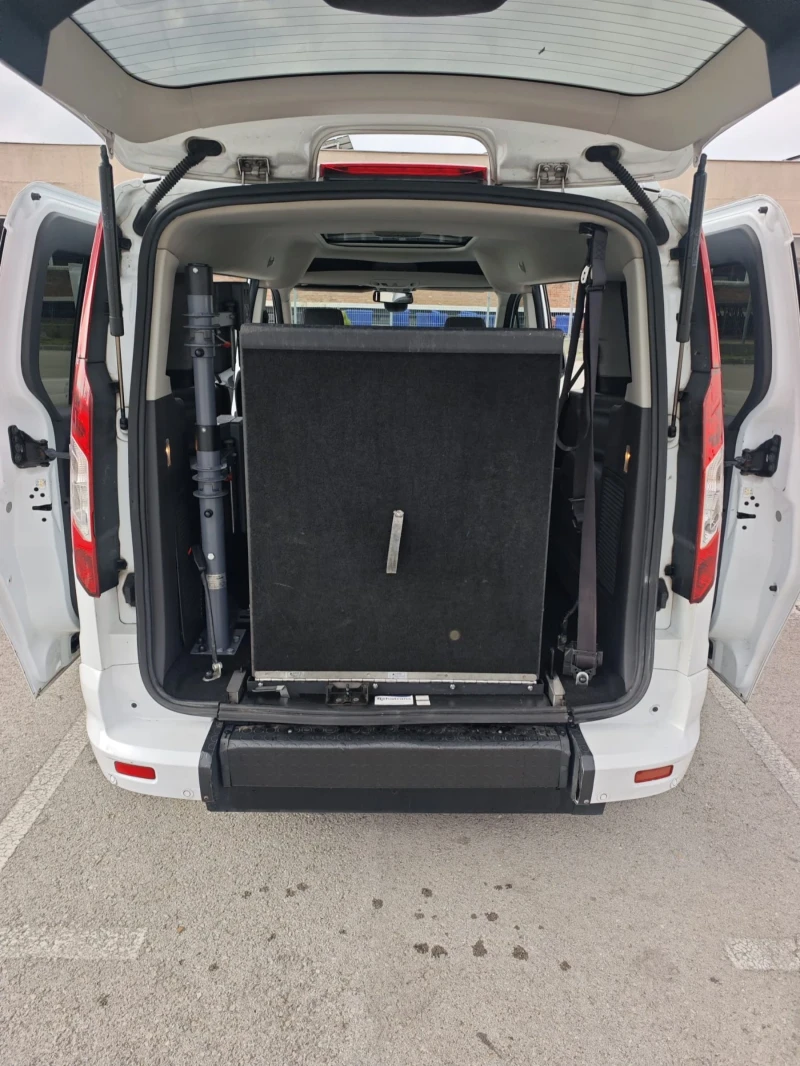 Ford Tourneo Connect ЗА  ПРЕВОЗ НА ХОРА С ОГРАНИЧЕНА МОБИЛНОСТ, снимка 14 - Автомобили и джипове - 52172160