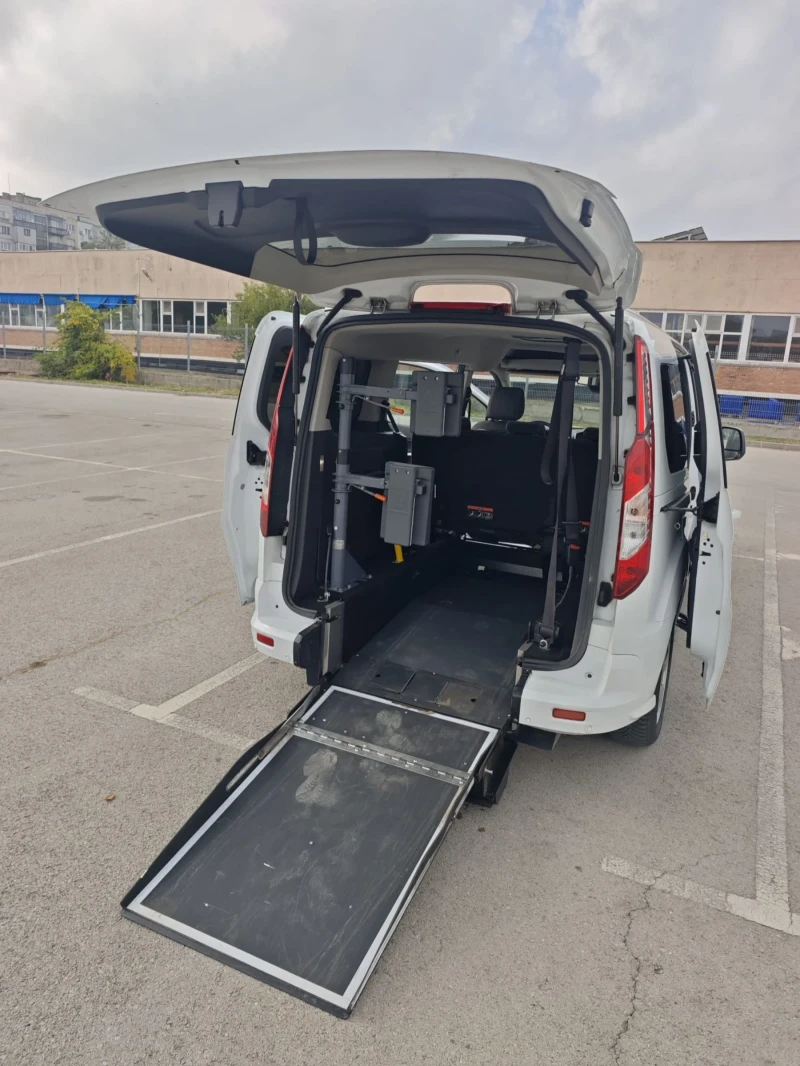 Ford Tourneo Connect ЗА  ПРЕВОЗ НА ХОРА С ОГРАНИЧЕНА МОБИЛНОСТ, снимка 16 - Автомобили и джипове - 52172160