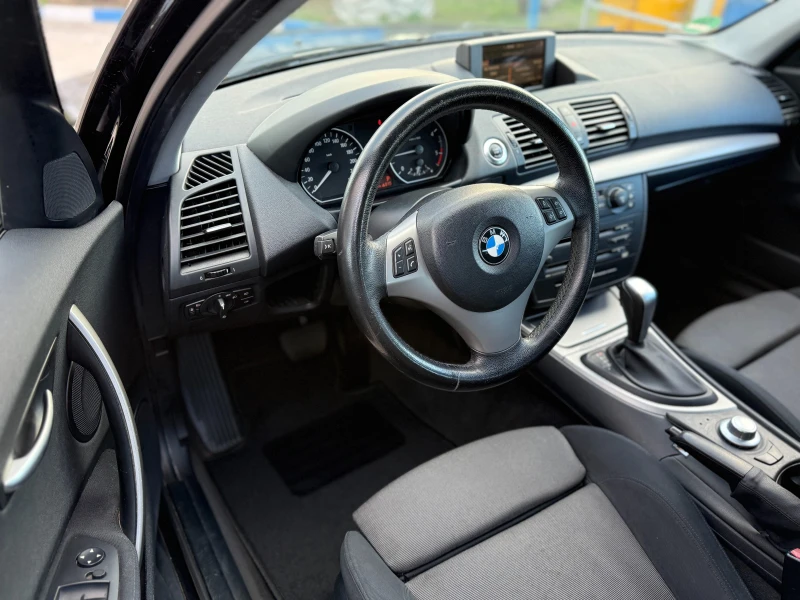 BMW 120 Auto/Navi/Recaro, снимка 11 - Автомобили и джипове - 52939175