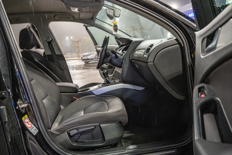 Audi A4, снимка 11 - Автомобили и джипове - 53542357