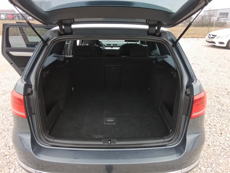 VW Passat 2.0tdi R-LINE NAVI AVTOMAT, снимка 11 - Автомобили и джипове - 53465587