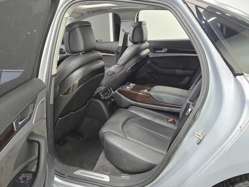 Audi A8 4.2 TDI QUATTRO, снимка 11 - Автомобили и джипове - 55096376