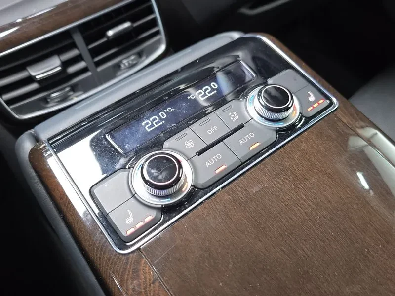 Audi A8 4.2 TDI QUATTRO, снимка 17 - Автомобили и джипове - 55096376