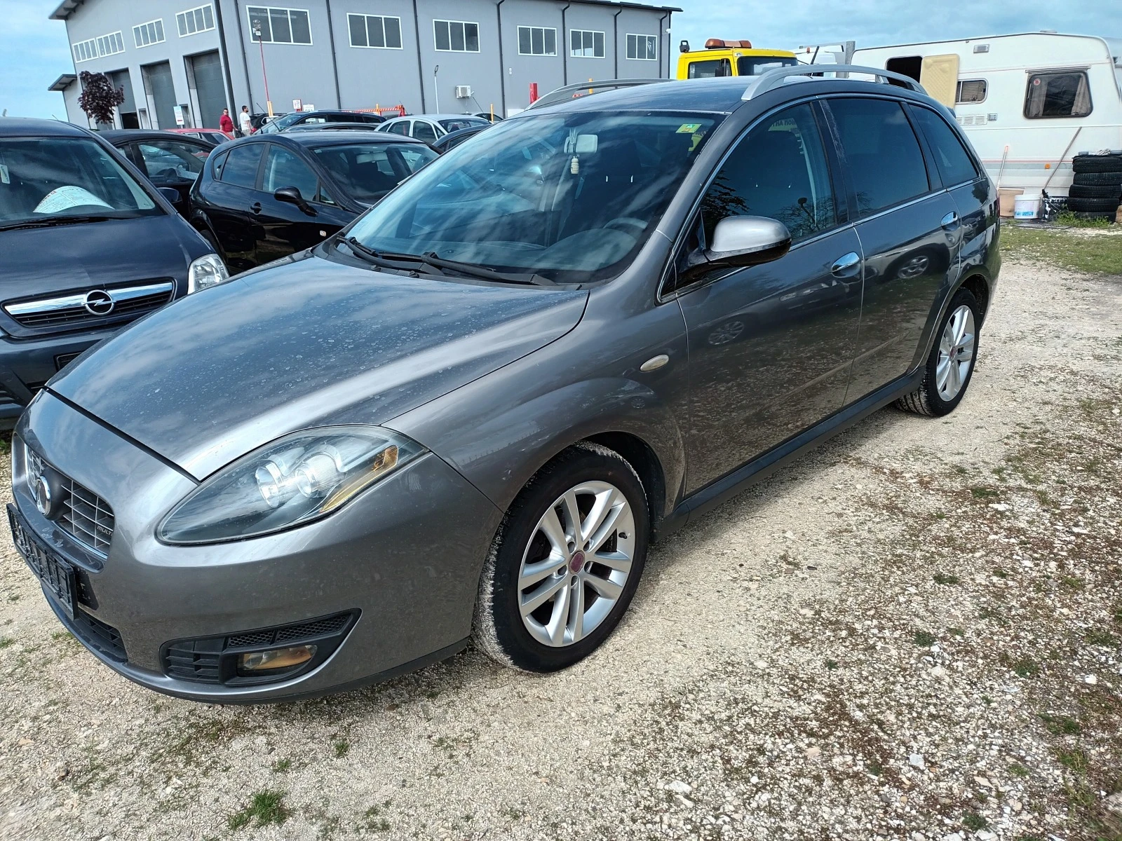 Fiat Croma 1.9JTD-150кс.Автоматик, снимка 1