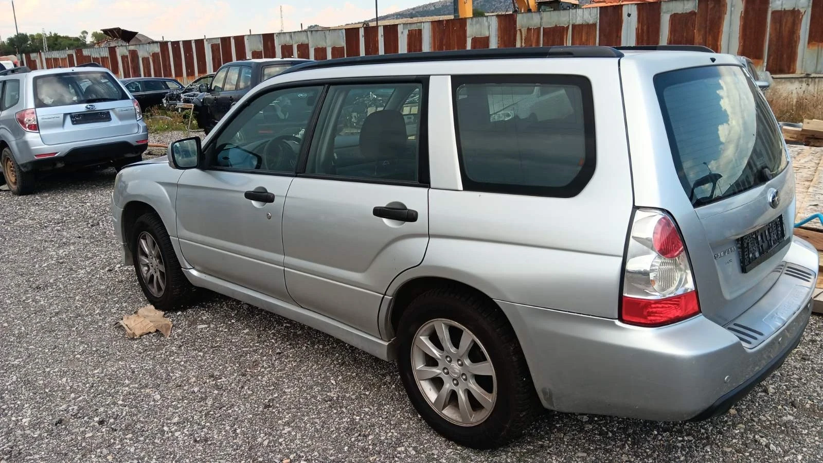 Subaru Forester 30бр.НАЛИЧНИ ЗА ЧАСТИ, снимка 5 - Автомобили и джипове - 5892831