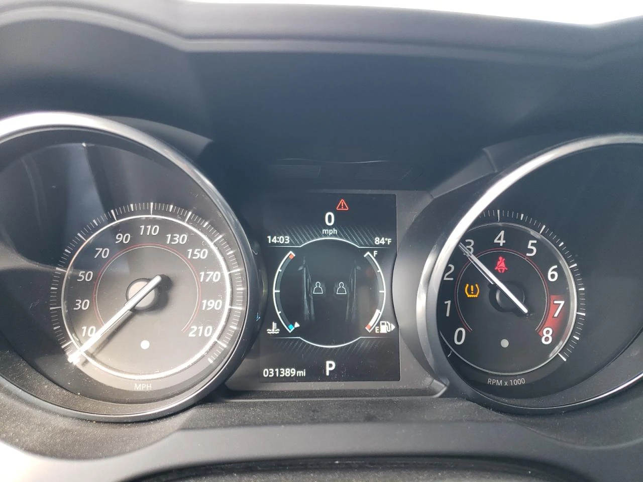 Jaguar F-Type Type-R* V8* 8ZF* KEYLESS* ПОДГРЕВ* КАМЕРИ - изображение 9