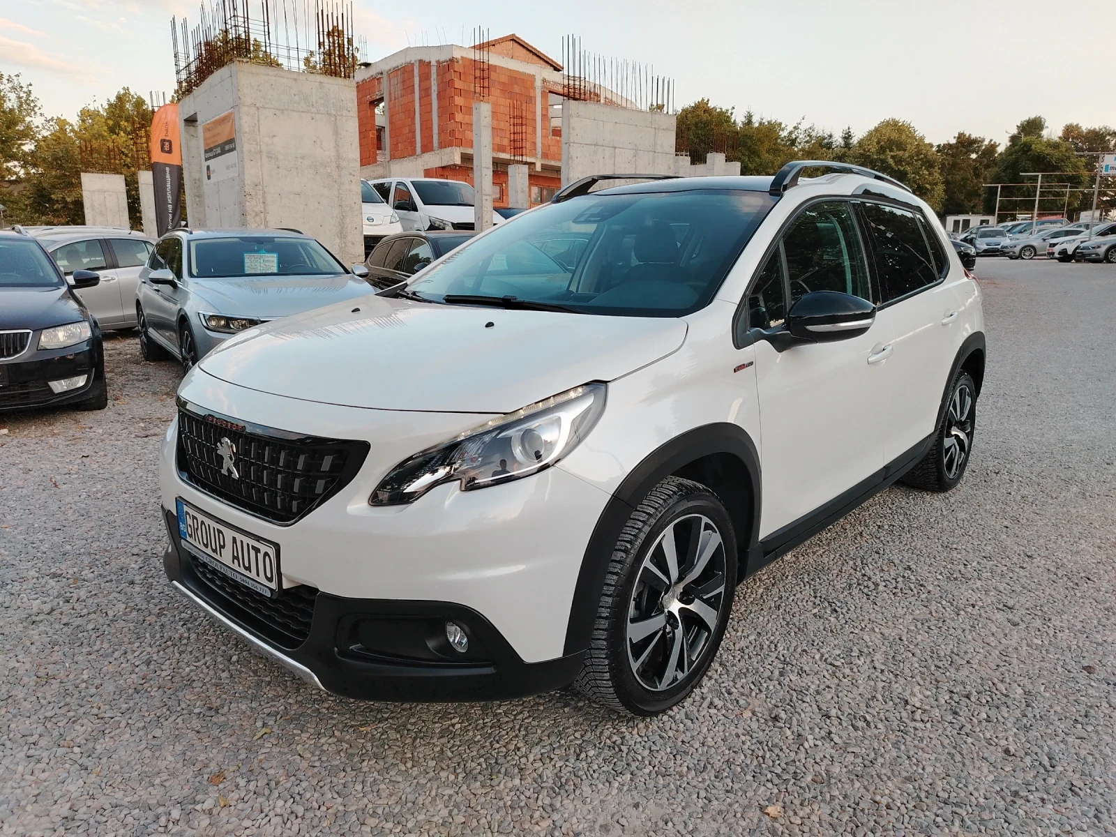 Peugeot 2008 1.2i-110к.с/АВТОМАТИК/НАВИГАЦИЯ/GT-LINE!!!  - изображение 3