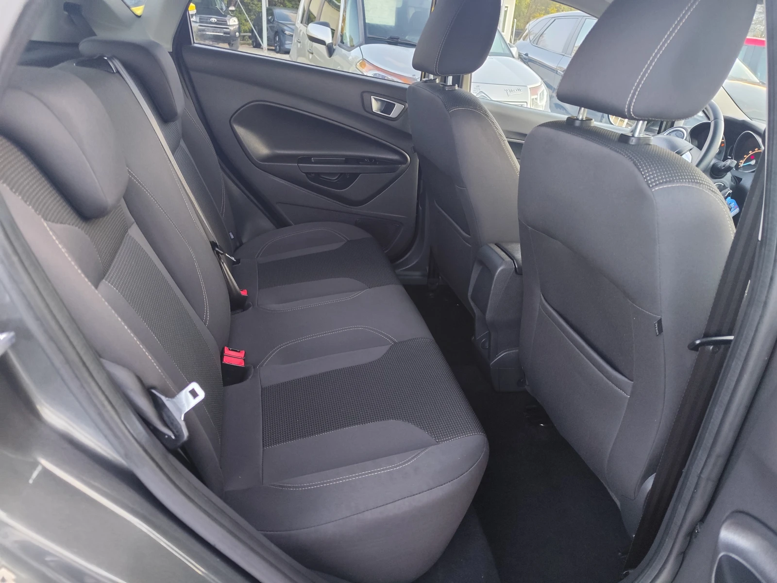 Ford Fiesta 1.5TDCi* TITANIUM* EURO6B* LED* KLIMATRONIK*  - изображение 9