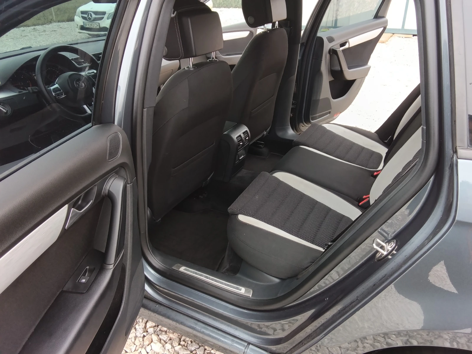 VW Passat 2.0tdi R-LINE NAVI AVTOMAT - изображение 10