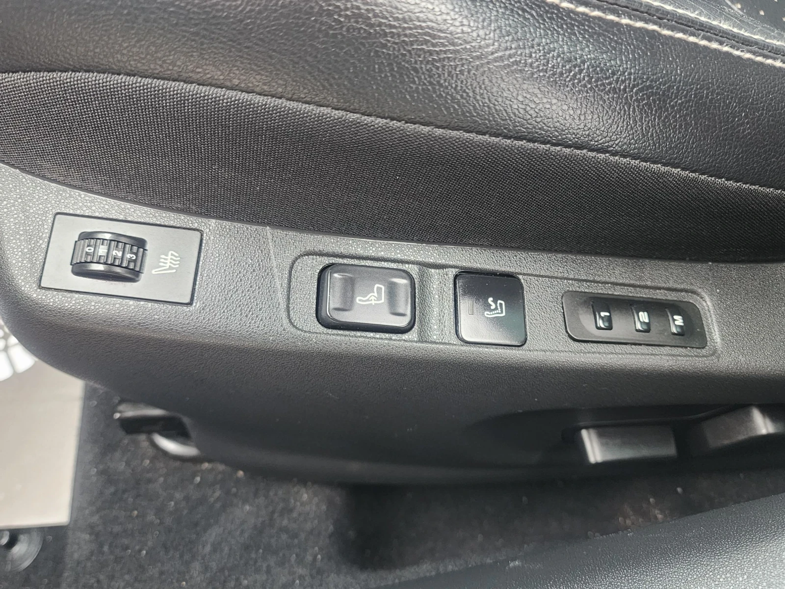 Citroen DS4 2.0HDI Auto, снимка 11 - Автомобили и джипове - 53913446