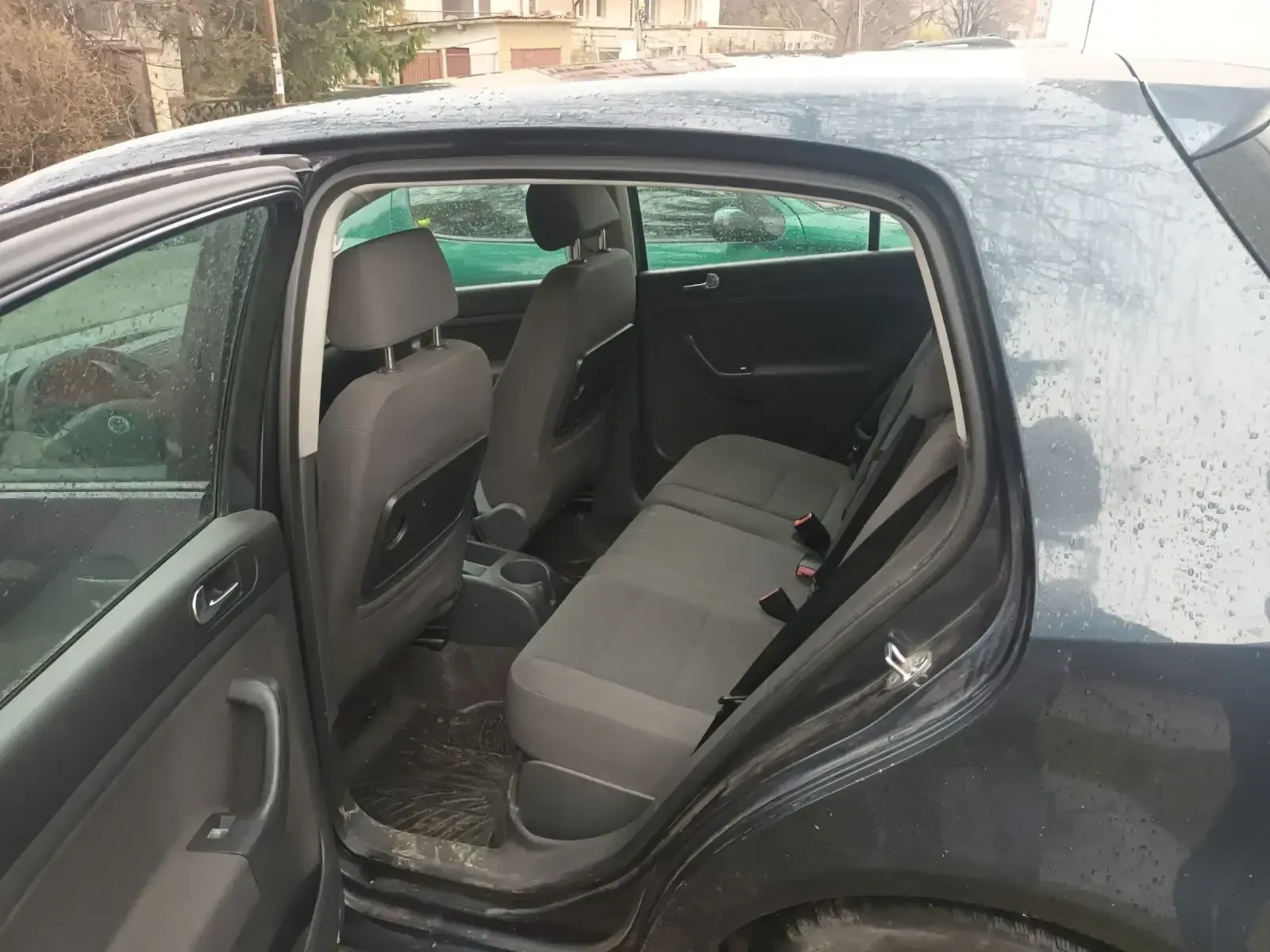 VW Golf Plus 1.6 Fsi, снимка 2 - Автомобили и джипове - 54000412