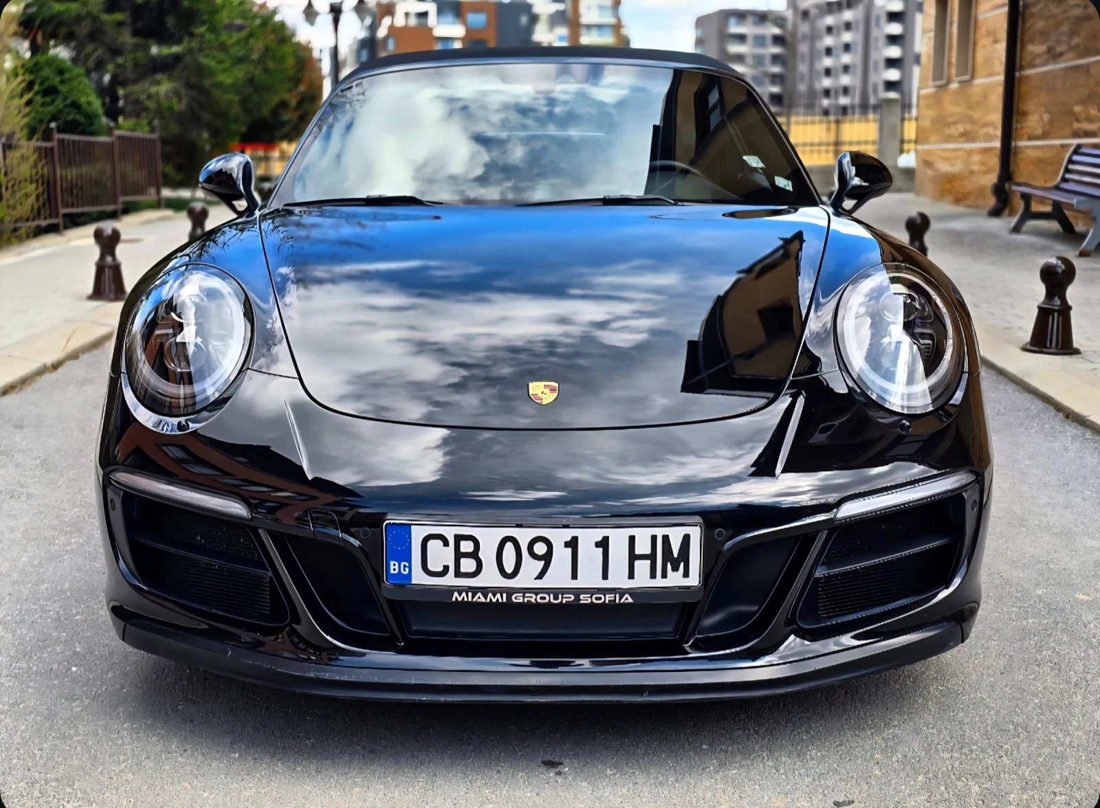 Porsche 911 Targa 4 GTS PDK Black Edition, снимка 5 - Автомобили и джипове - 54158395