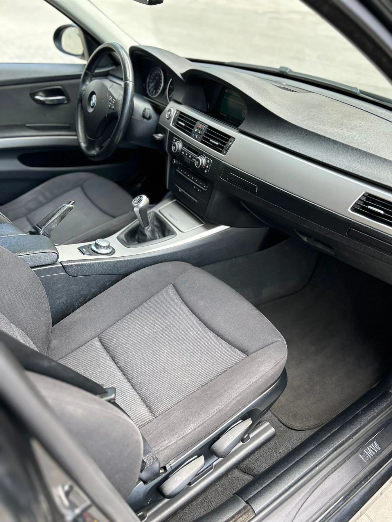 BMW 320 320d/NAVI/163ks, снимка 11 - Автомобили и джипове - 54285074