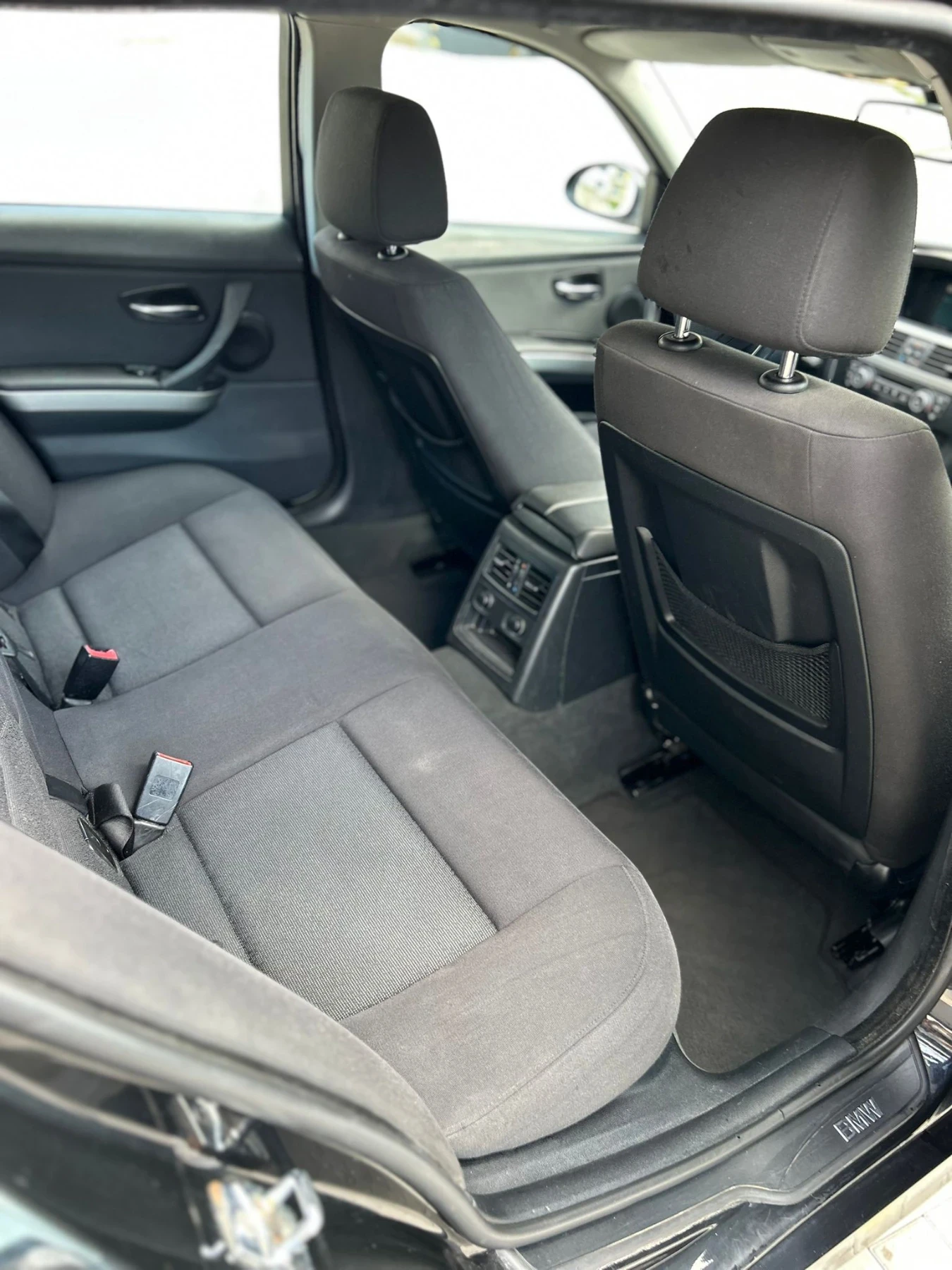 BMW 320 320d/NAVI/163ks, снимка 13 - Автомобили и джипове - 54285074