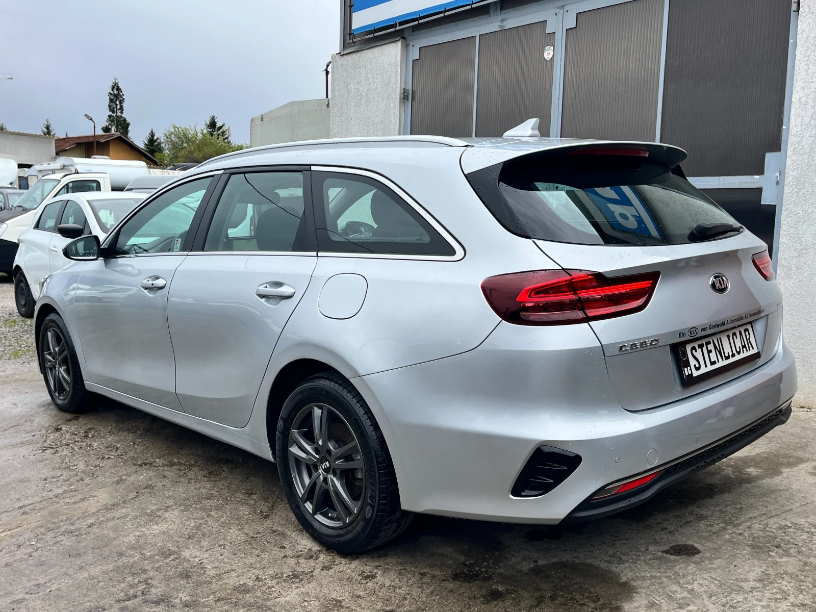 Kia Ceed 1.4i АВТОМАТИК + JBL + LED, снимка 8 - Автомобили и джипове - 54297347