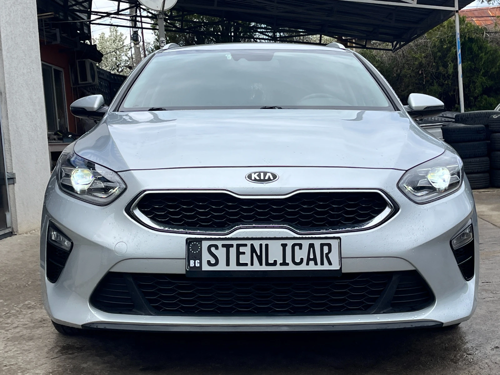 Kia Ceed 1.4i АВТОМАТИК + JBL + LED, снимка 4 - Автомобили и джипове - 54297347