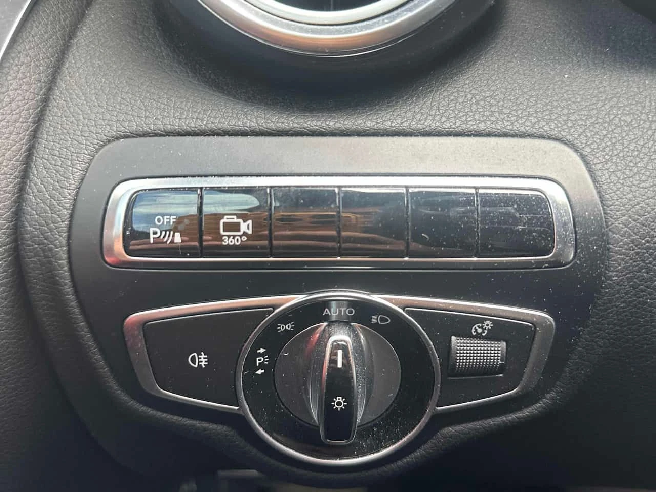 Mercedes-Benz C 43 AMG | BURMESTER | 360 | ЧЕРВЕН САЛОН | CARFAX | , снимка 10 - Автомобили и джипове - 54479644