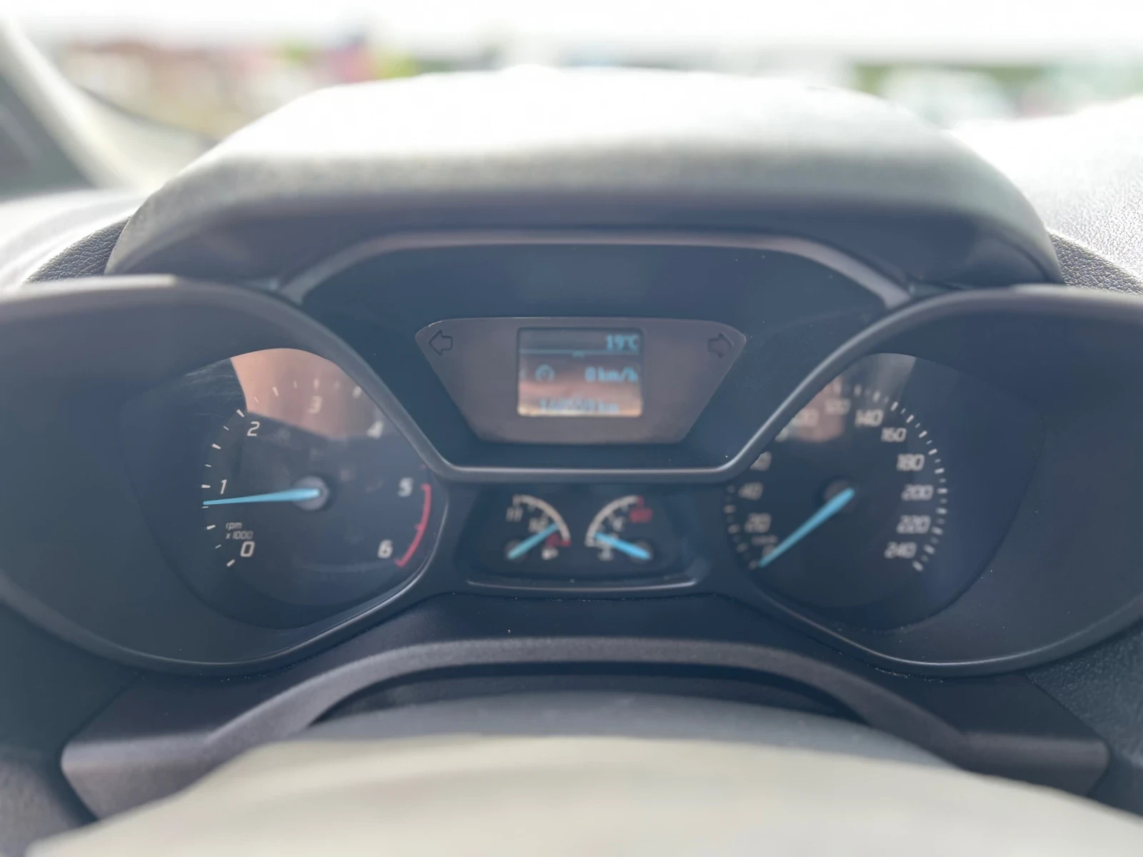 Ford Connect 3 МЕСТА, 140ккм, снимка 10 - Автомобили и джипове - 54760020