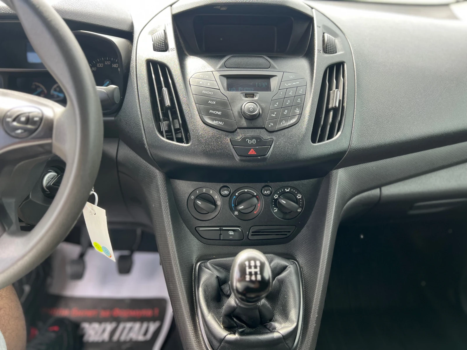 Ford Connect 3 МЕСТА, 140ккм, снимка 11 - Автомобили и джипове - 54760020