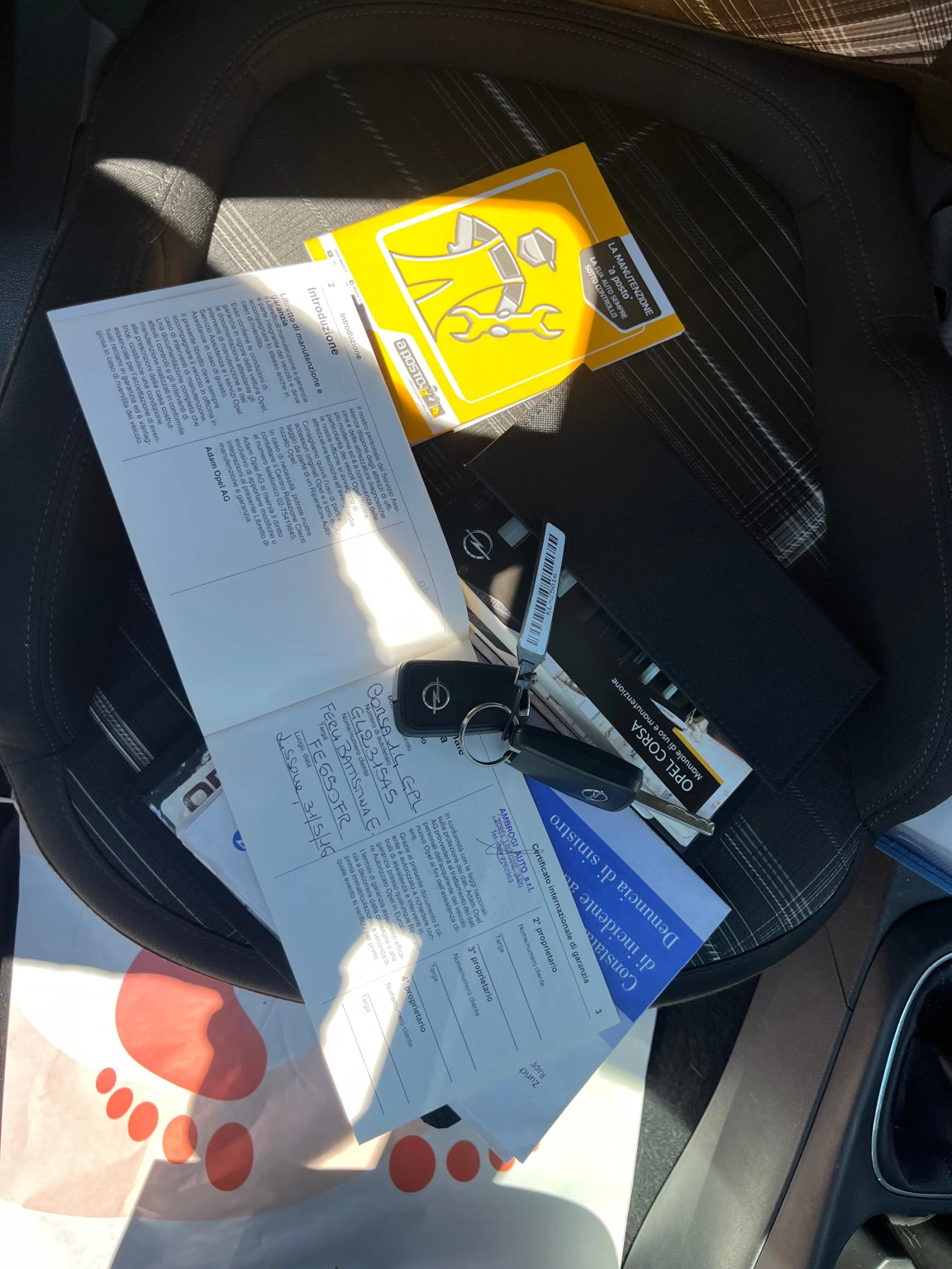 Opel Corsa 1.4 Gpl, снимка 14 - Автомобили и джипове - 54804759