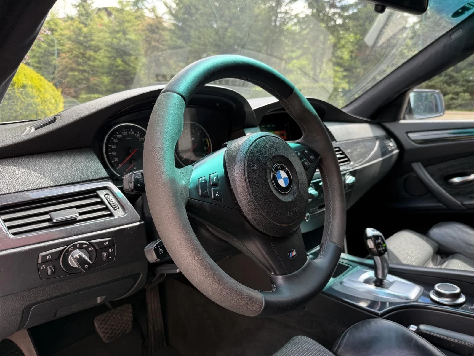BMW 530, снимка 11 - Автомобили и джипове - 54819543