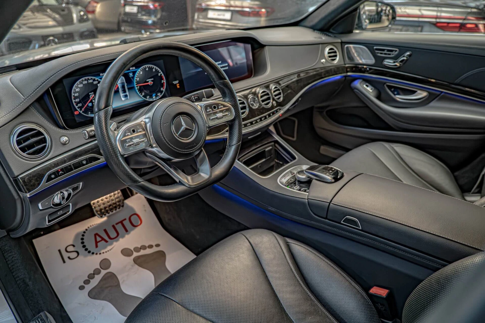 Mercedes-Benz S 560 AMG/4Matic/Burmester/360Камера/Обдухване, снимка 7 - Автомобили и джипове - 54968107