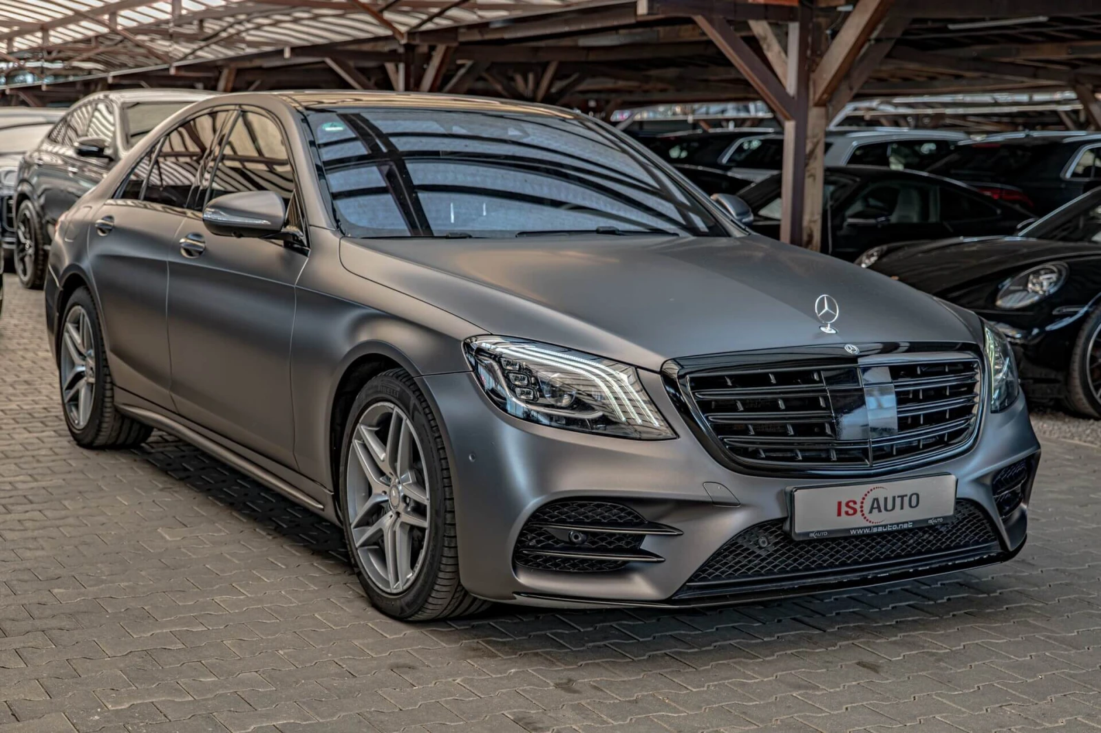 Mercedes-Benz S 560 AMG/4Matic/Burmester/360Камера/Обдухване, снимка 2 - Автомобили и джипове - 54968107