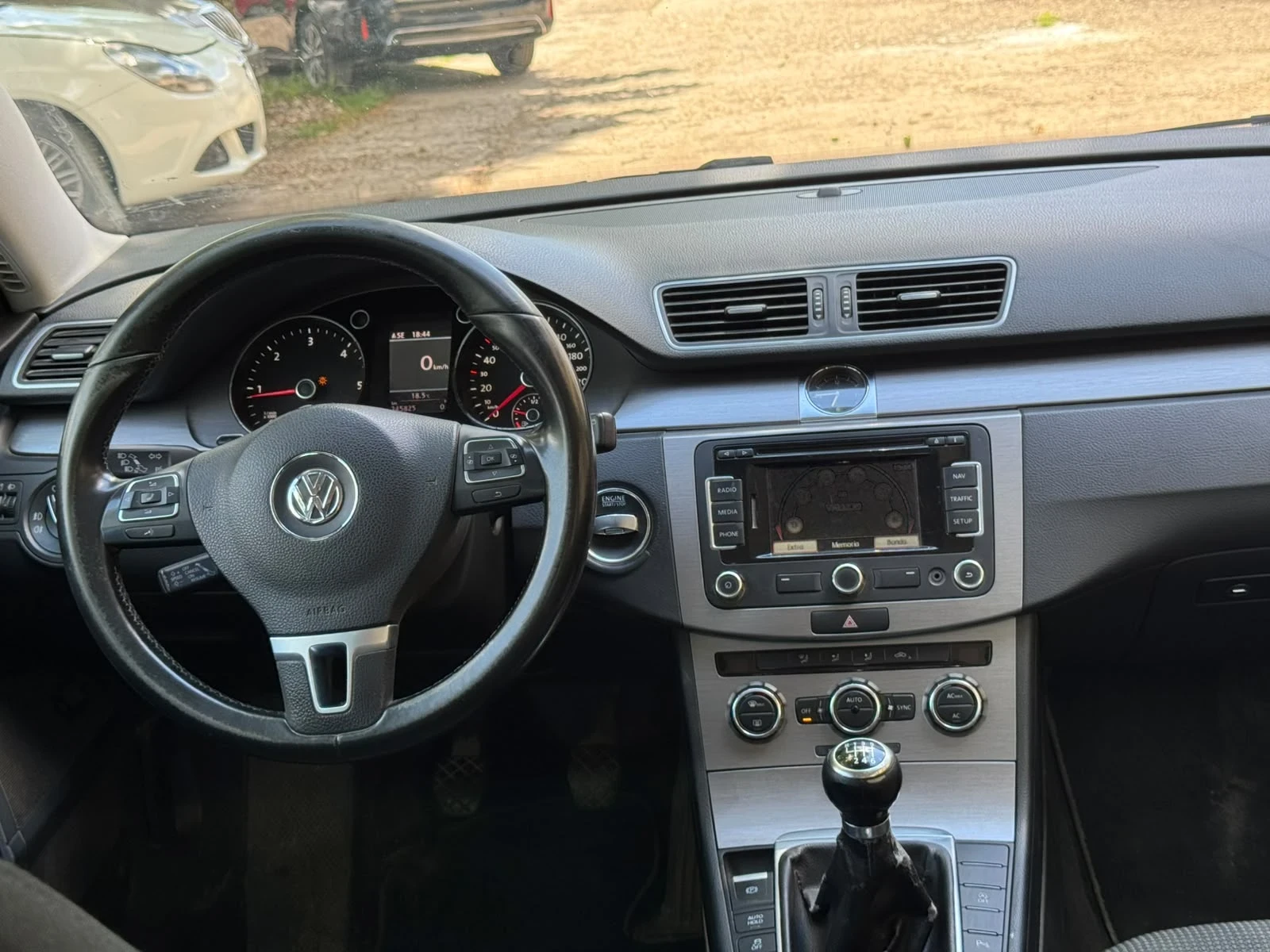 VW Passat, снимка 7 - Автомобили и джипове - 55216231