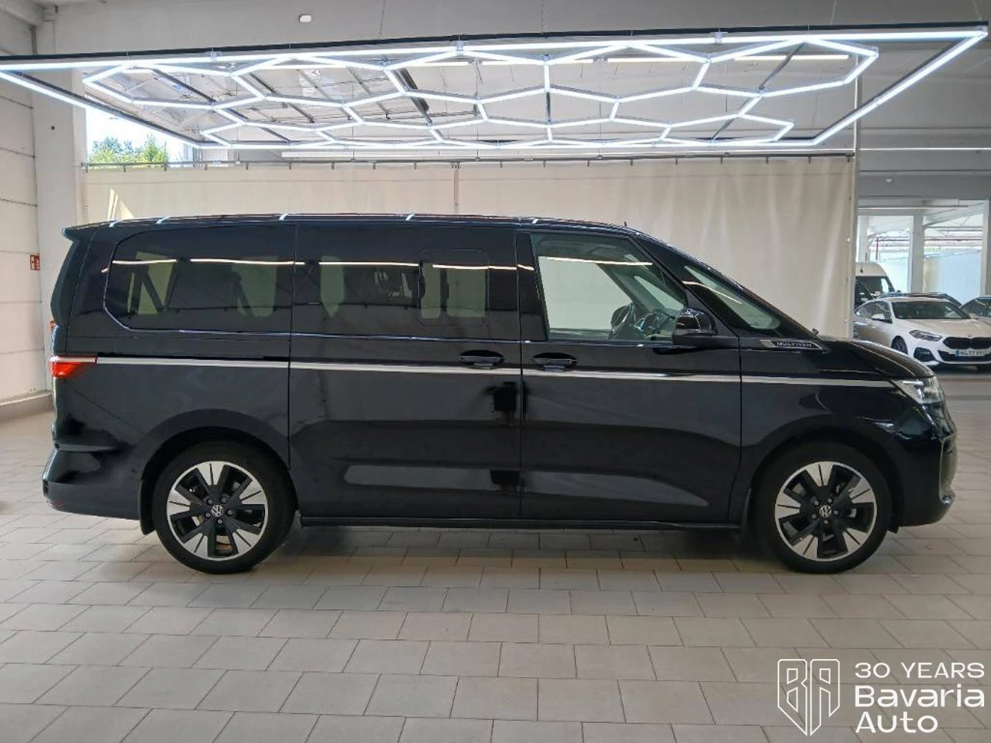 VW Multivan Style long DSG Easy Open Basic, снимка 4 - Автомобили и джипове - 55401607