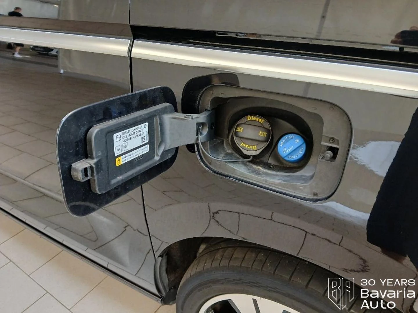 VW Multivan Style long DSG Easy Open Basic, снимка 15 - Автомобили и джипове - 55401607